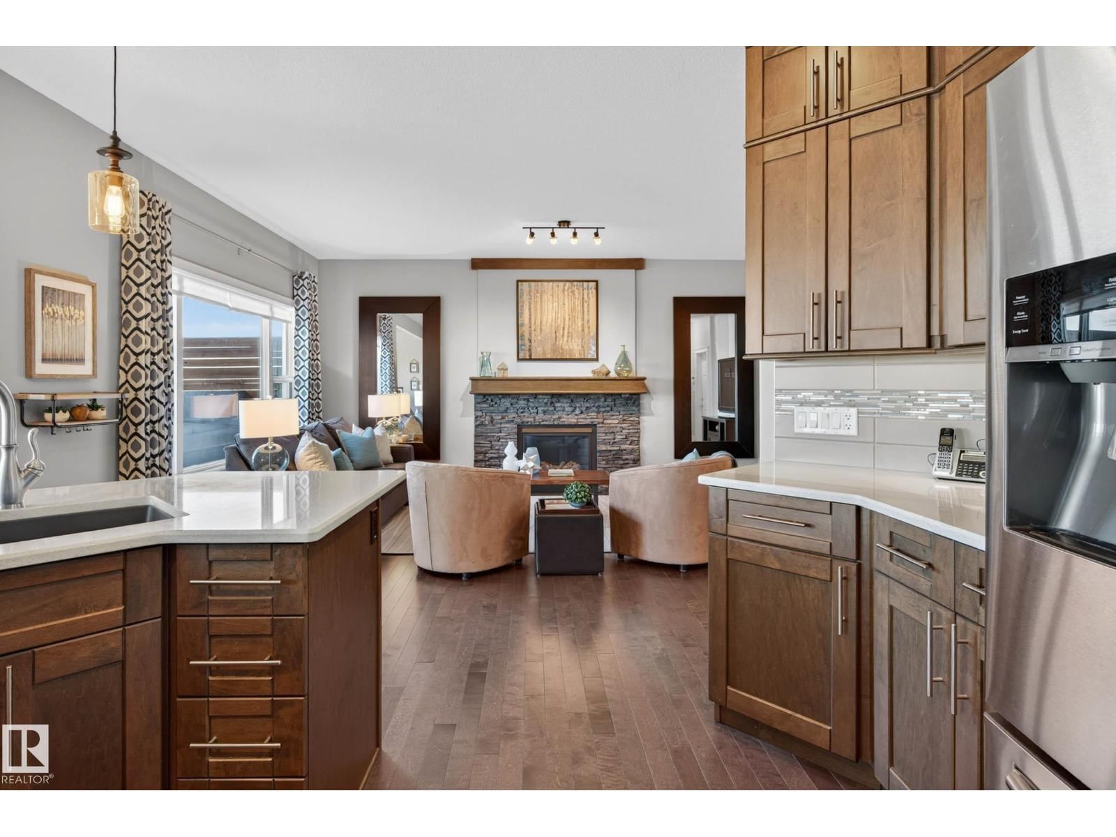 NW - 2086 REDTAIL CM Image 12