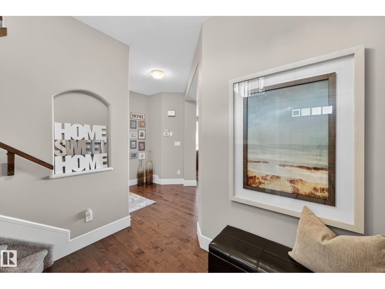 NW - 2086 REDTAIL CM Image 3