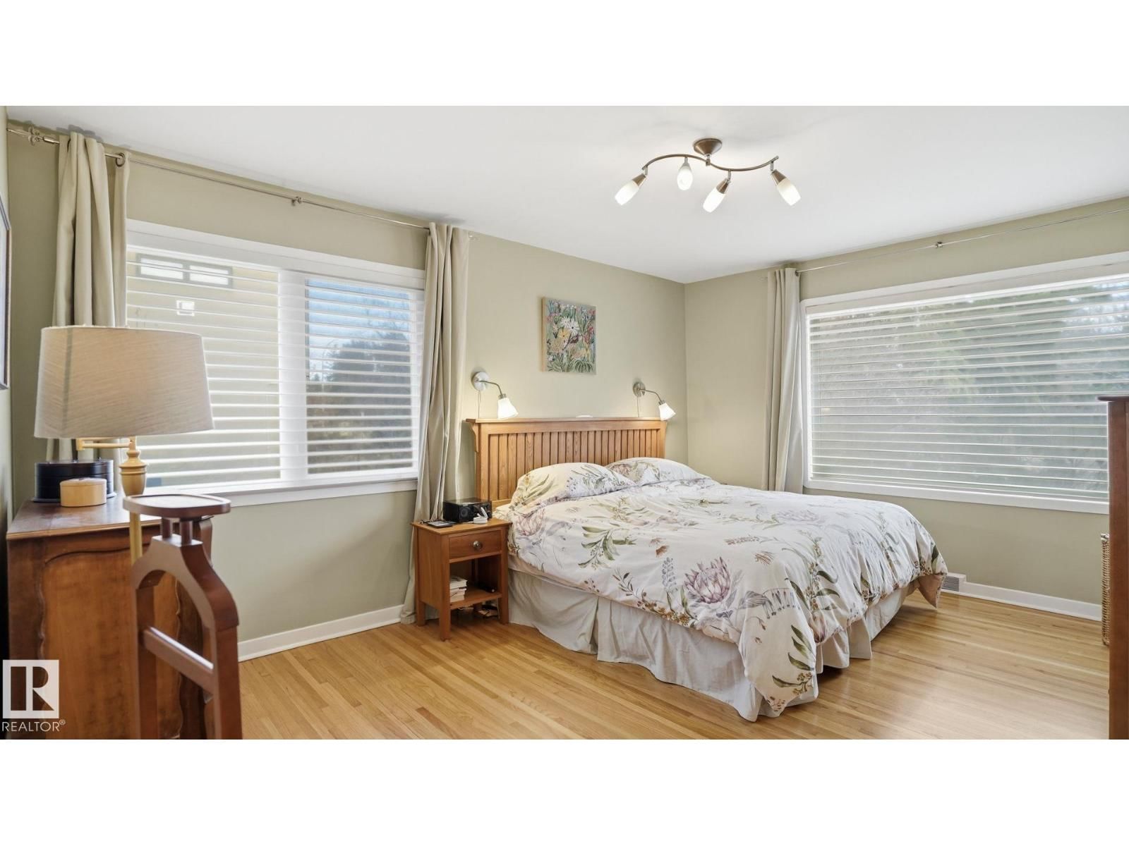 9002 120 ST Image 19