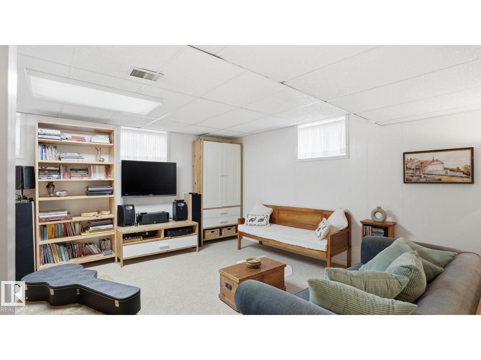 9002 120 ST Image 29