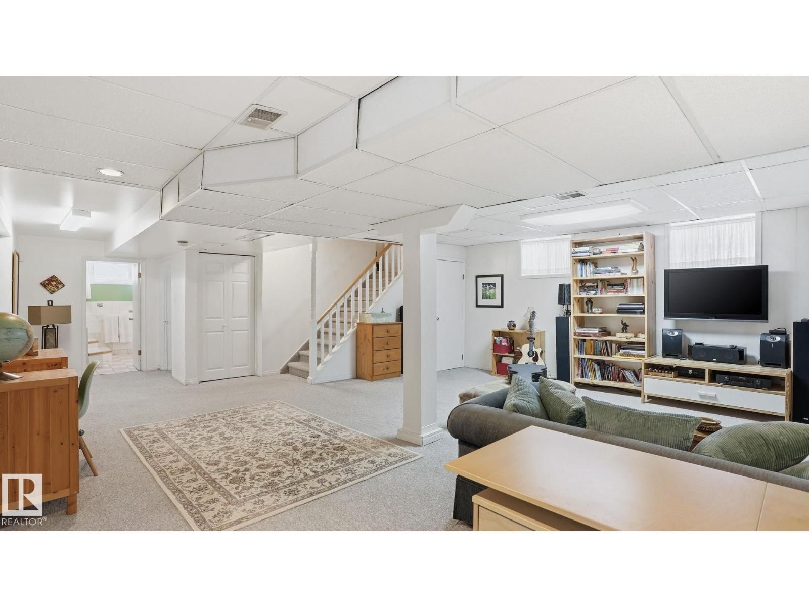 9002 120 ST Image 30