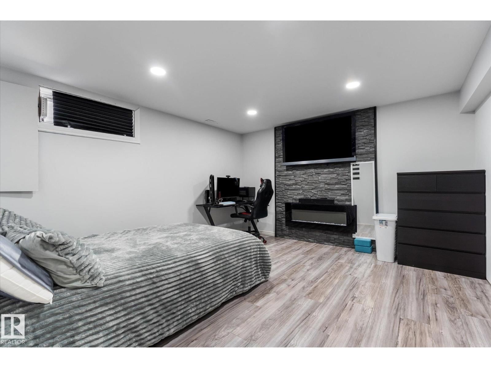 43 MARMOT AV Image 28