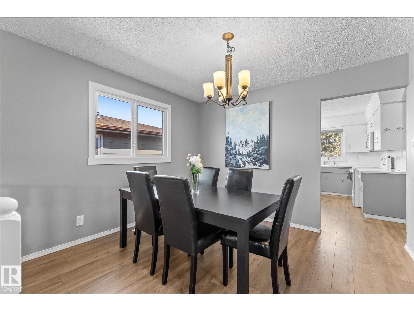 43 MARMOT AV Image 9