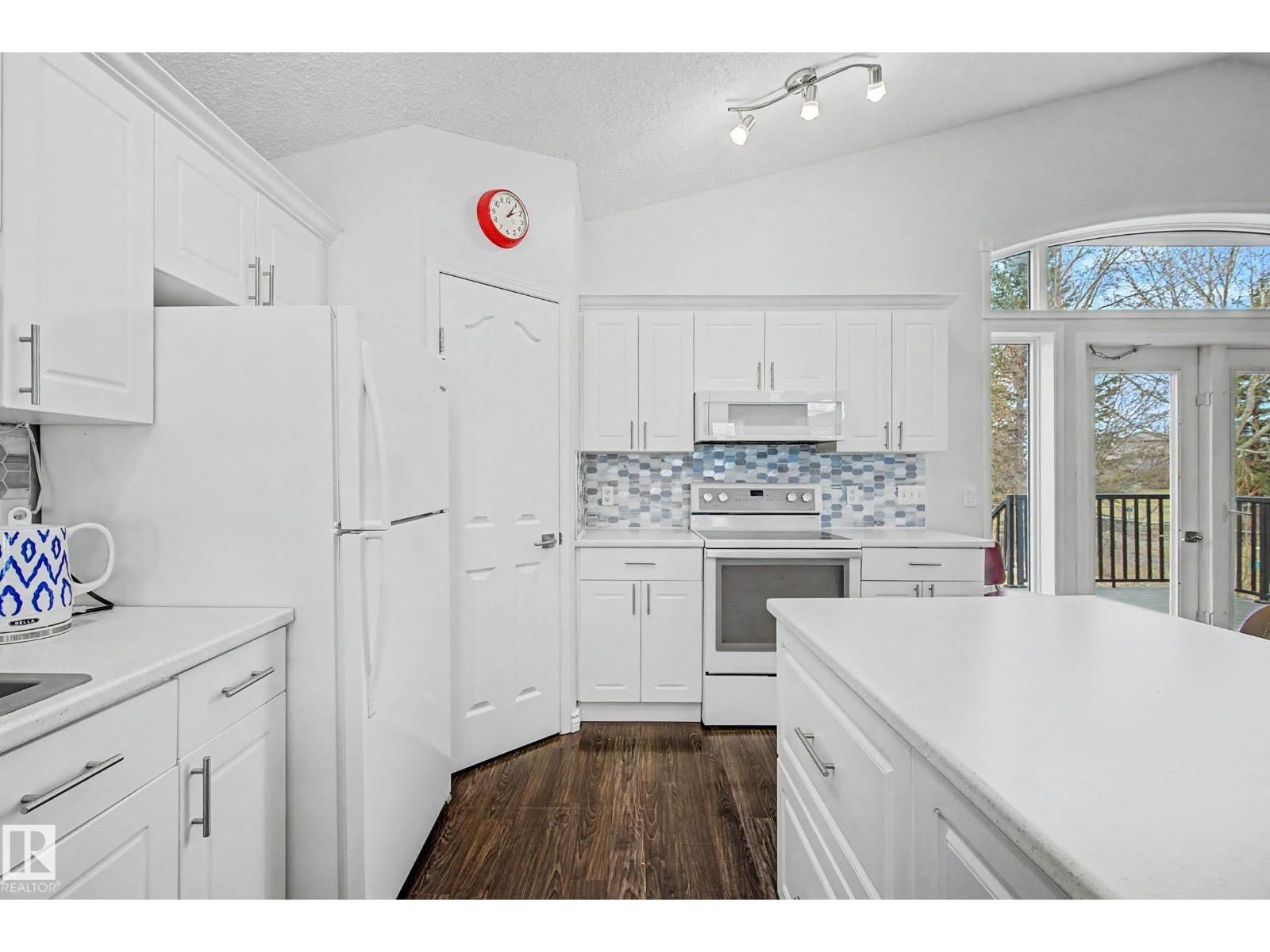 2056 BRENNAN CR Image 10