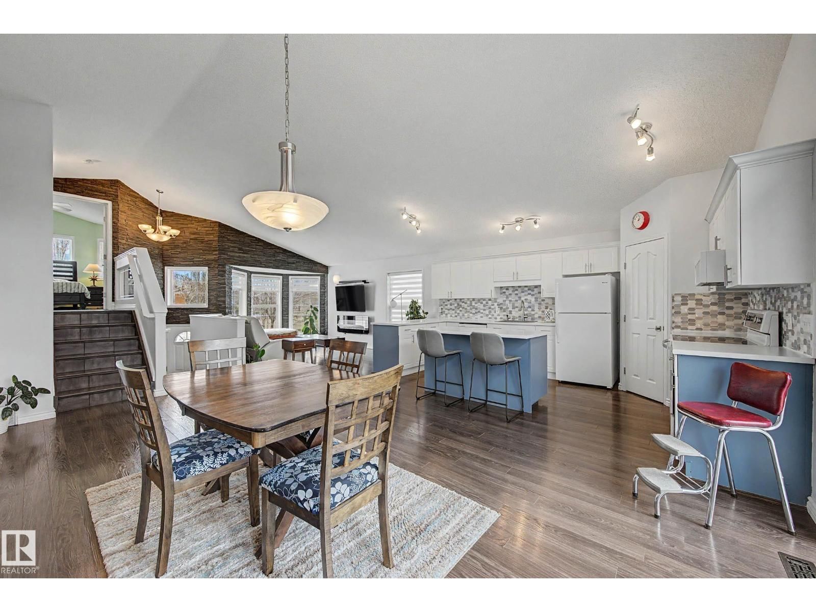 2056 BRENNAN CR Image 13