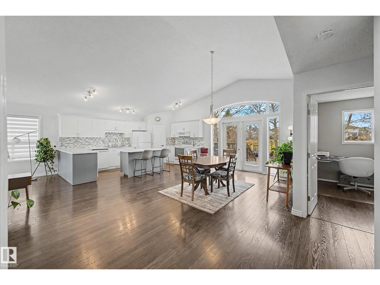 2056 BRENNAN CR Image 2