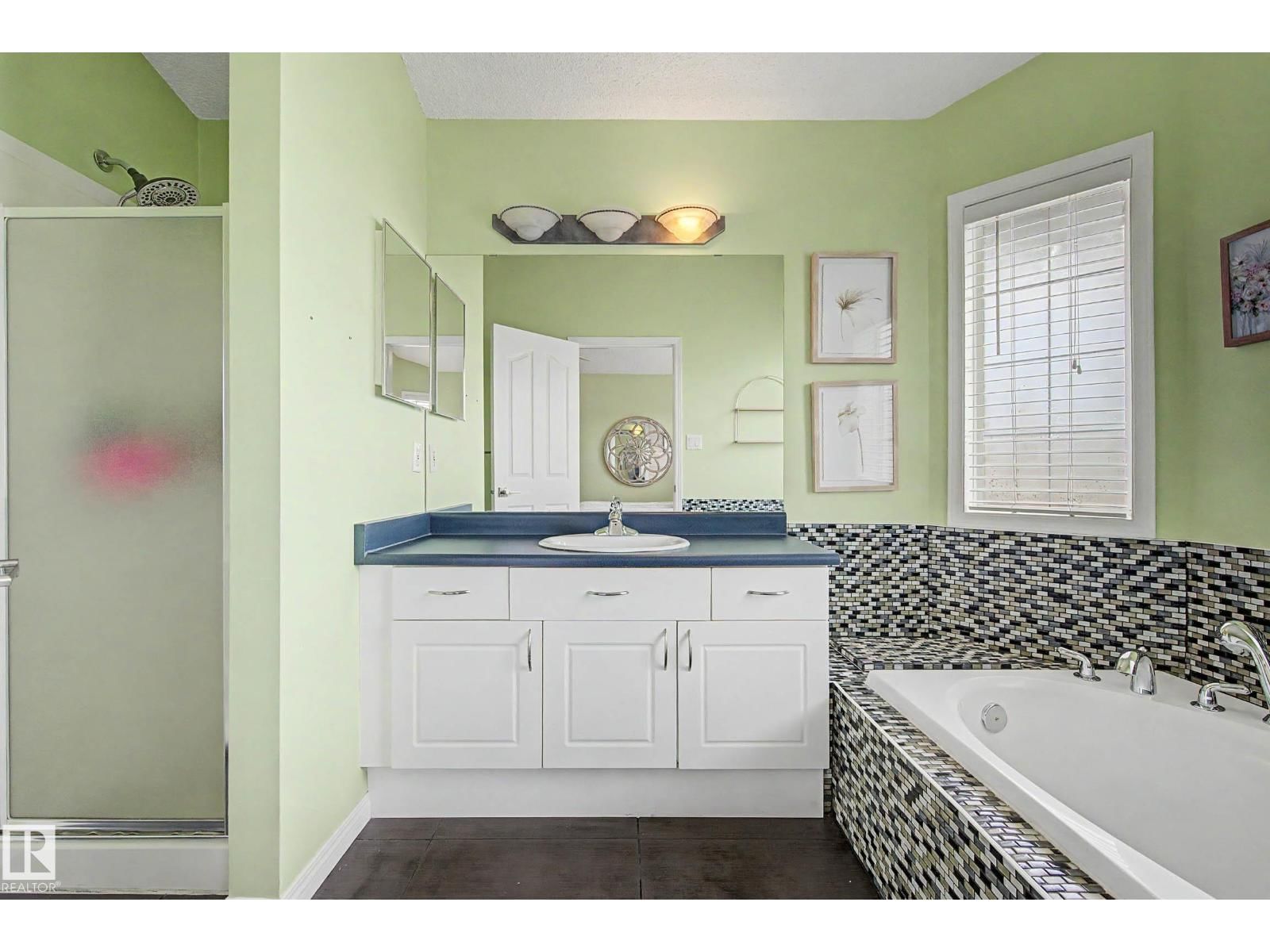 2056 BRENNAN CR Image 23