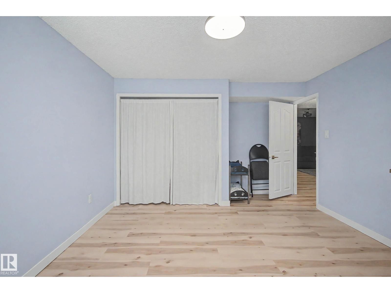 2056 BRENNAN CR Image 33