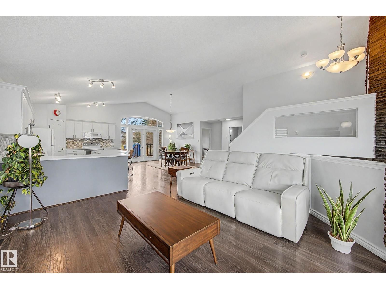 2056 BRENNAN CR Image 5