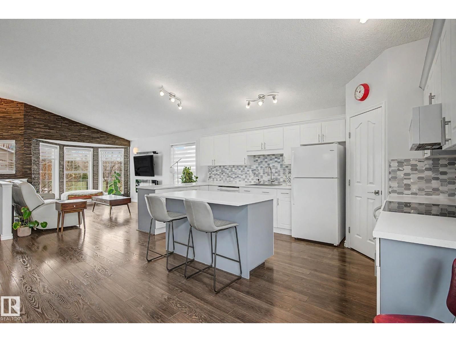 2056 BRENNAN CR Image 7