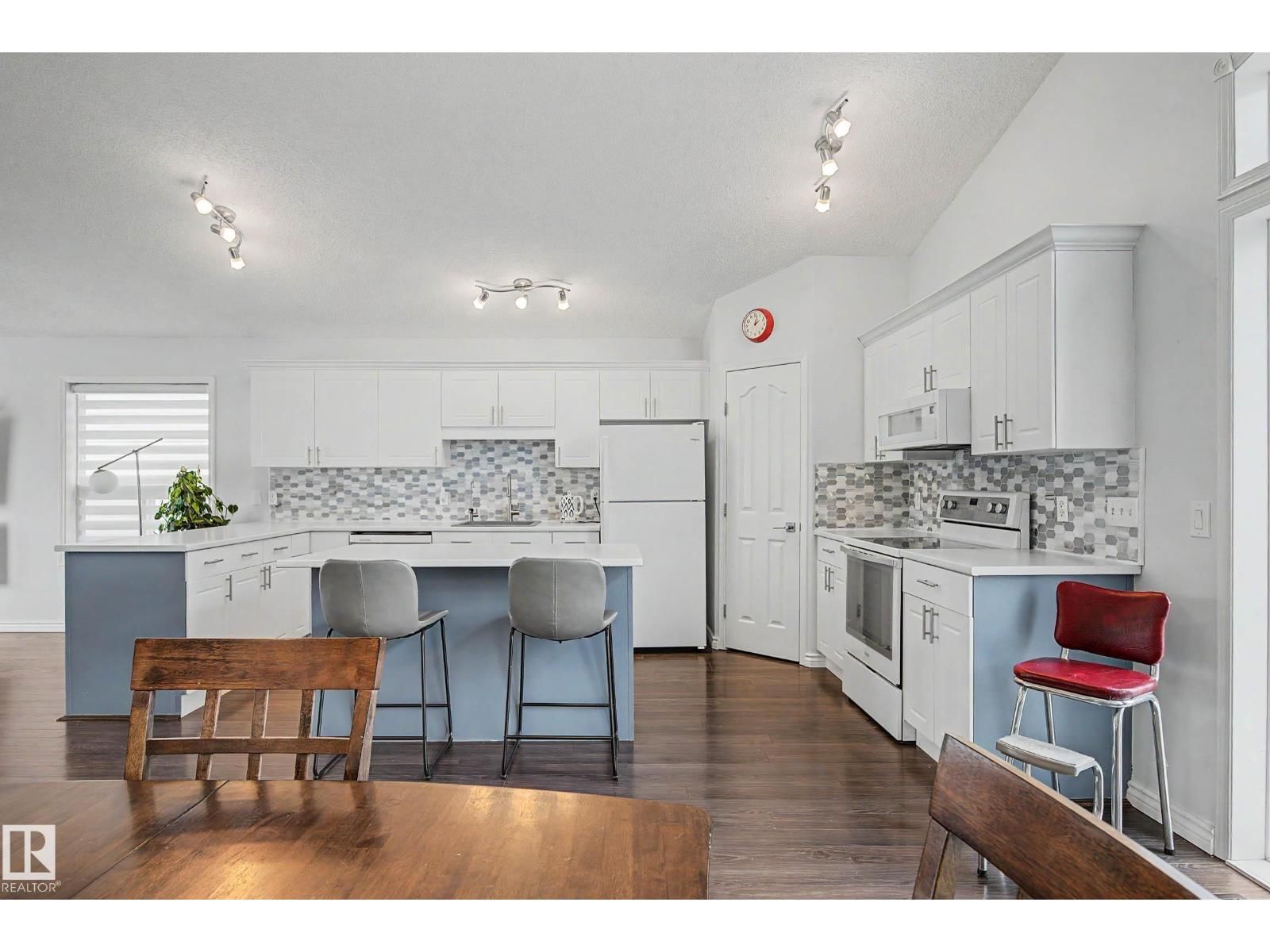 2056 BRENNAN CR Image 8