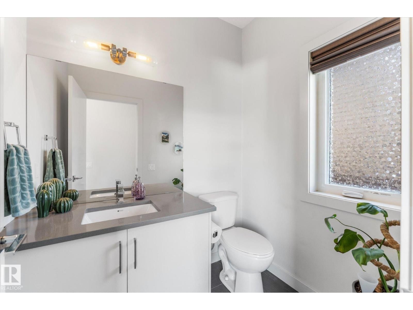 21 KENTON WY Image 18