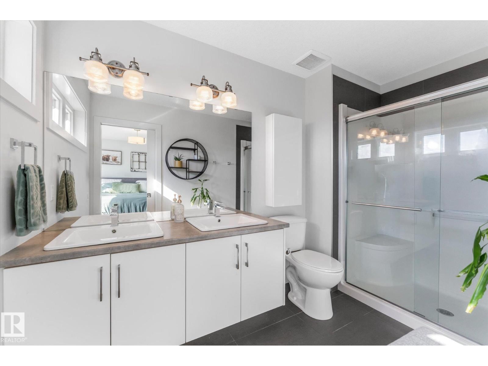 21 KENTON WY Image 22