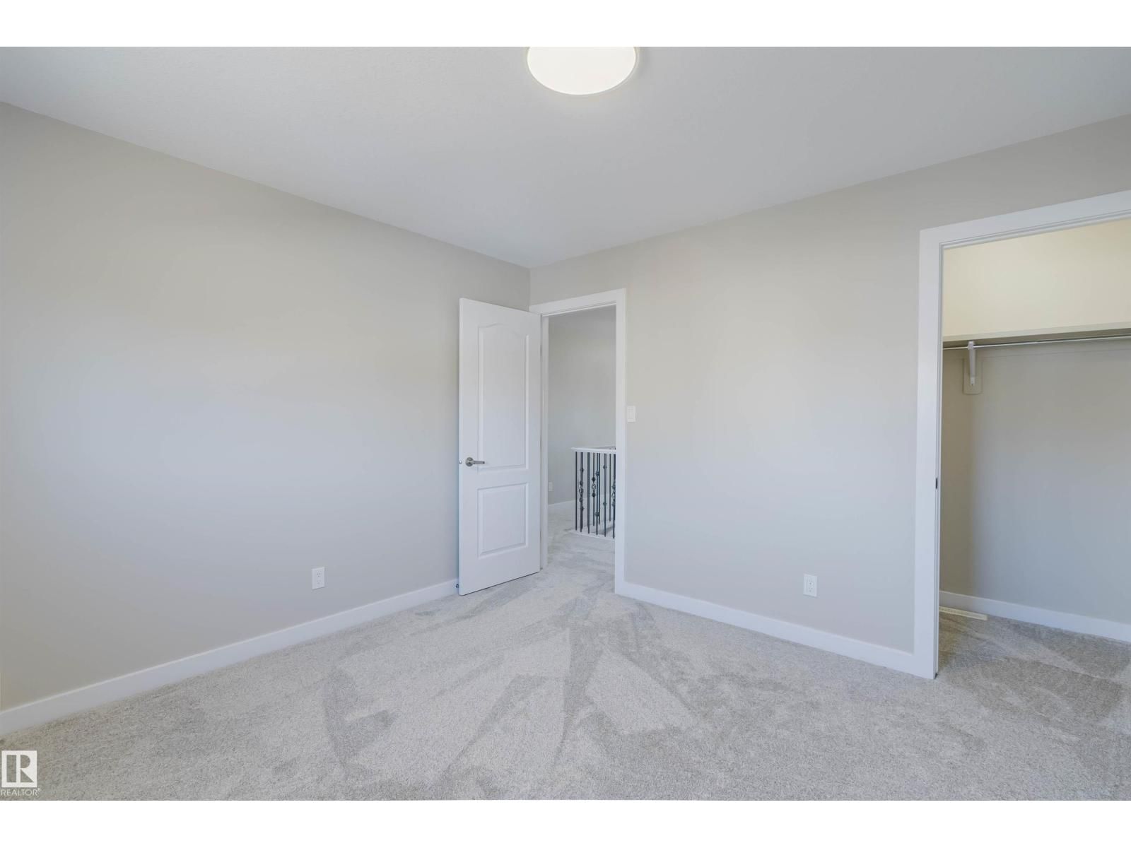 SW - 611 176 ST Image 25