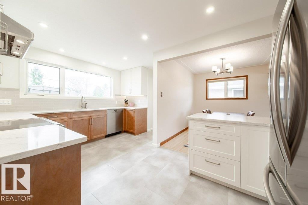 NW - 8007 73 AV Image 16