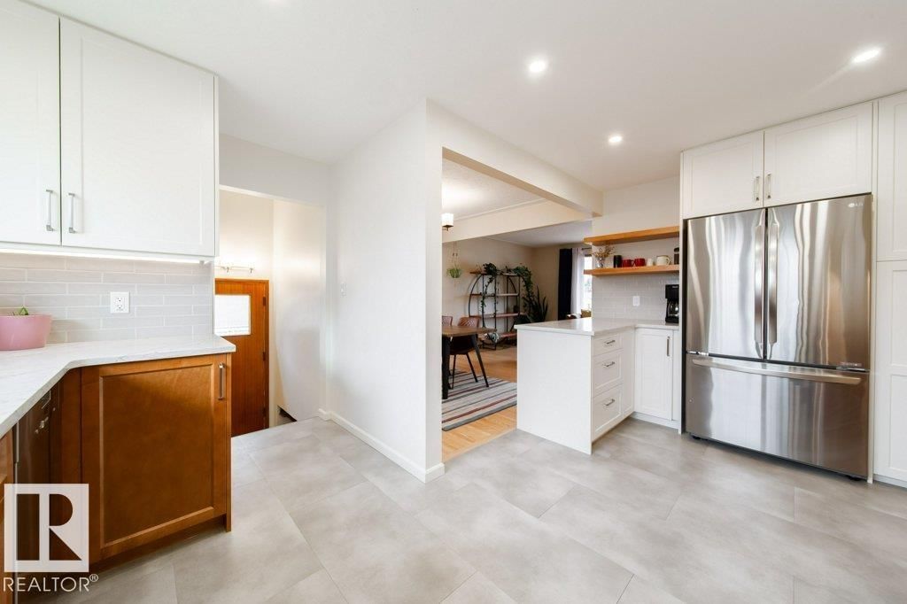 NW - 8007 73 AV Image 17