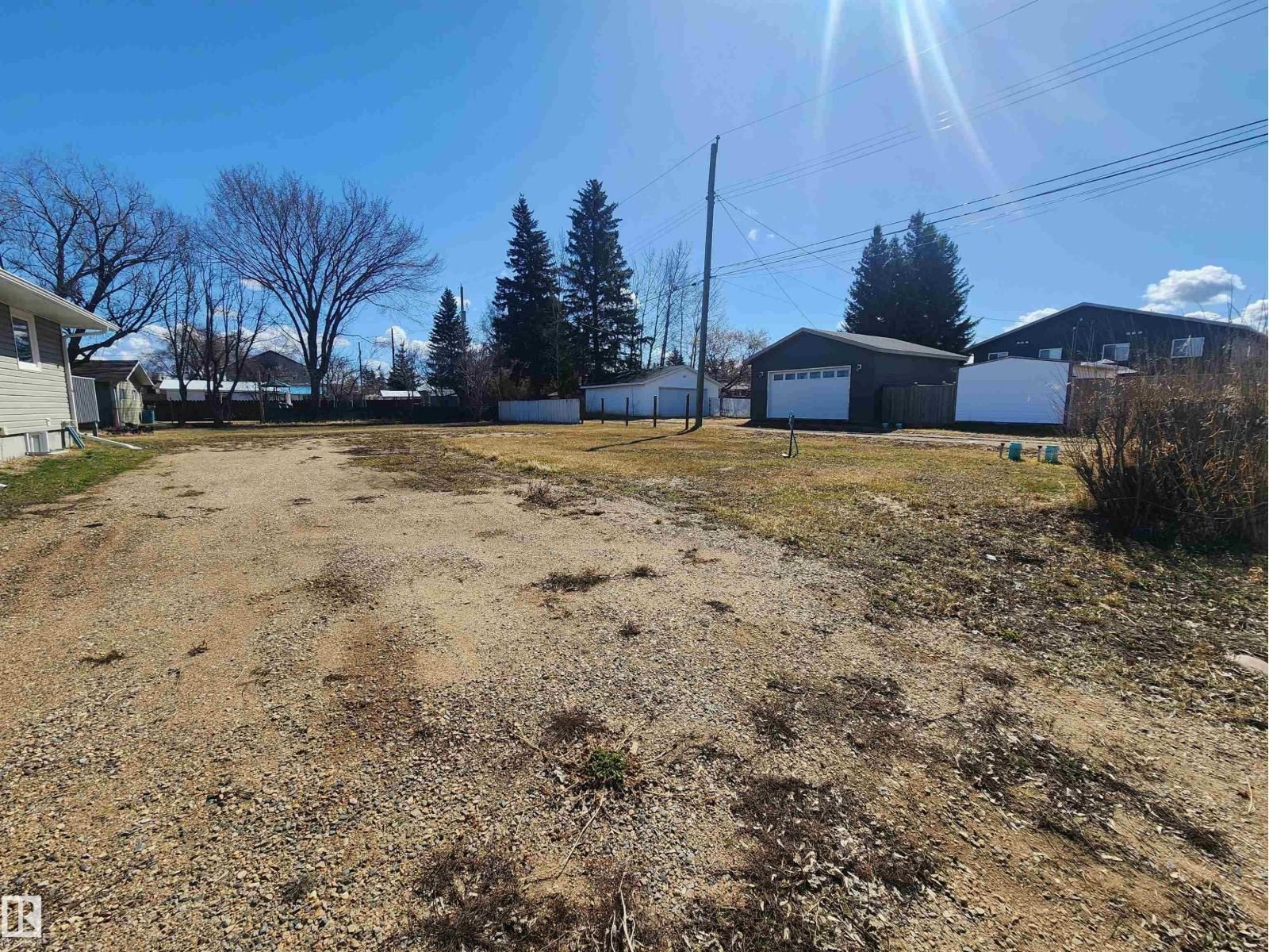 5007 58 ST, Cold Lake, Alberta T9M 1S5