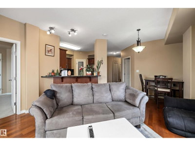 9707 106 ST | Edmonton Alberta | Slide Image Eleven