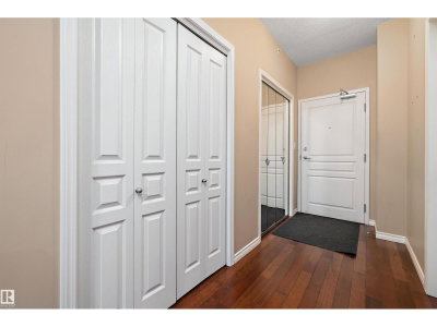 9707 106 ST | Edmonton Alberta | Slide Image Three
