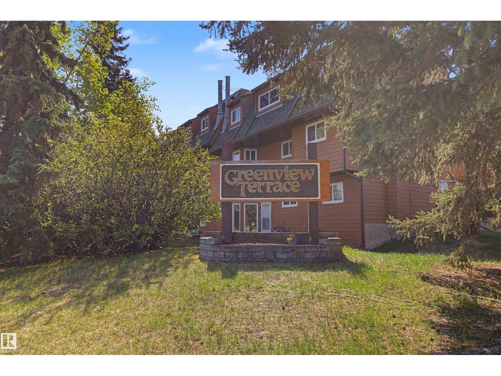 5953 40 AV, Edmonton, Alberta T6L 3P6