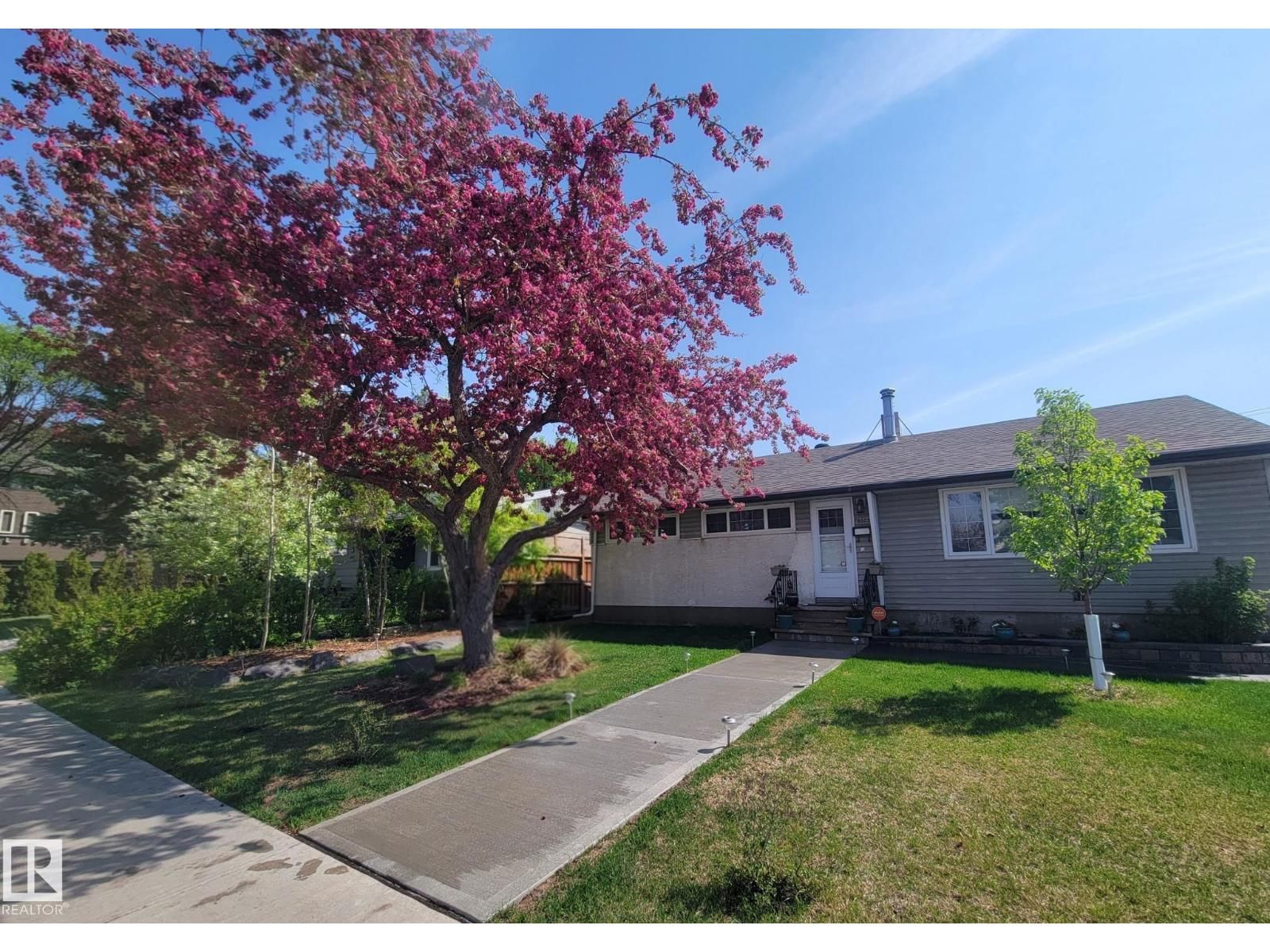 8603 149 ST, Edmonton, Alberta T5R 1B3