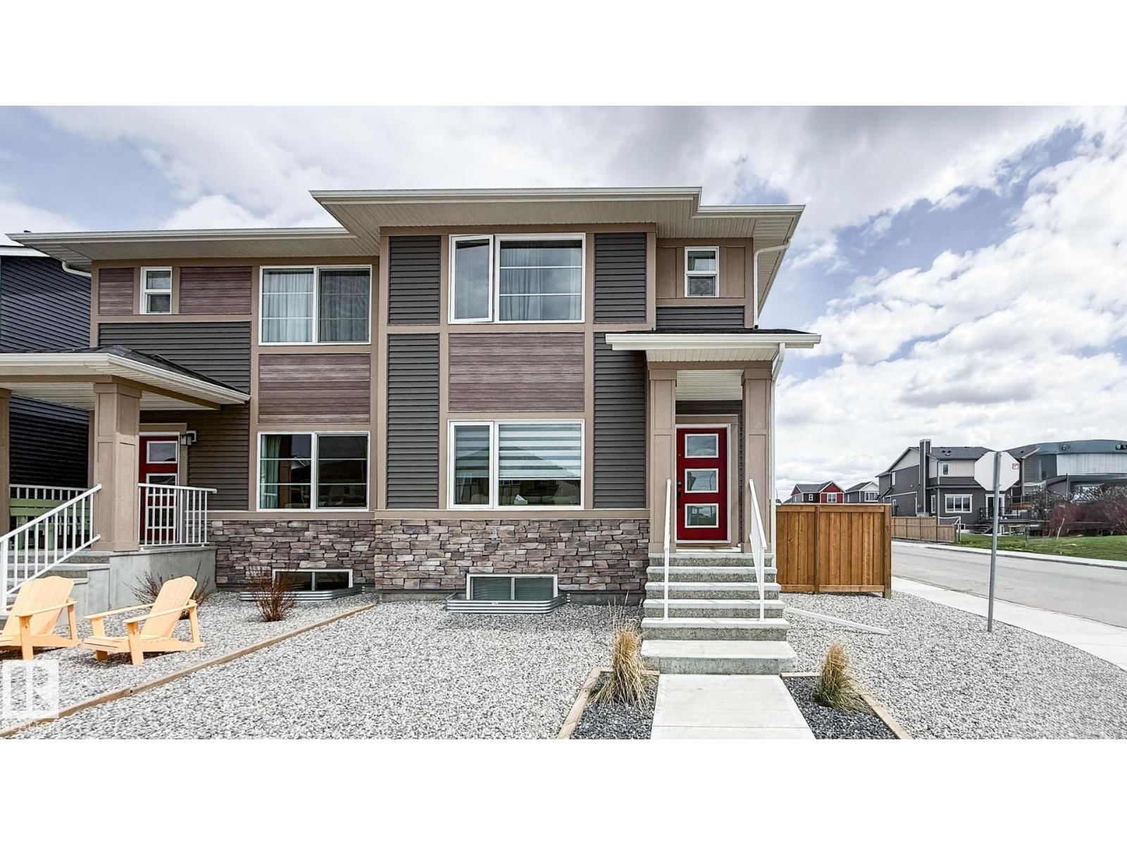 37 Emberside Link, Cochrane, Alberta T4C 3A8
