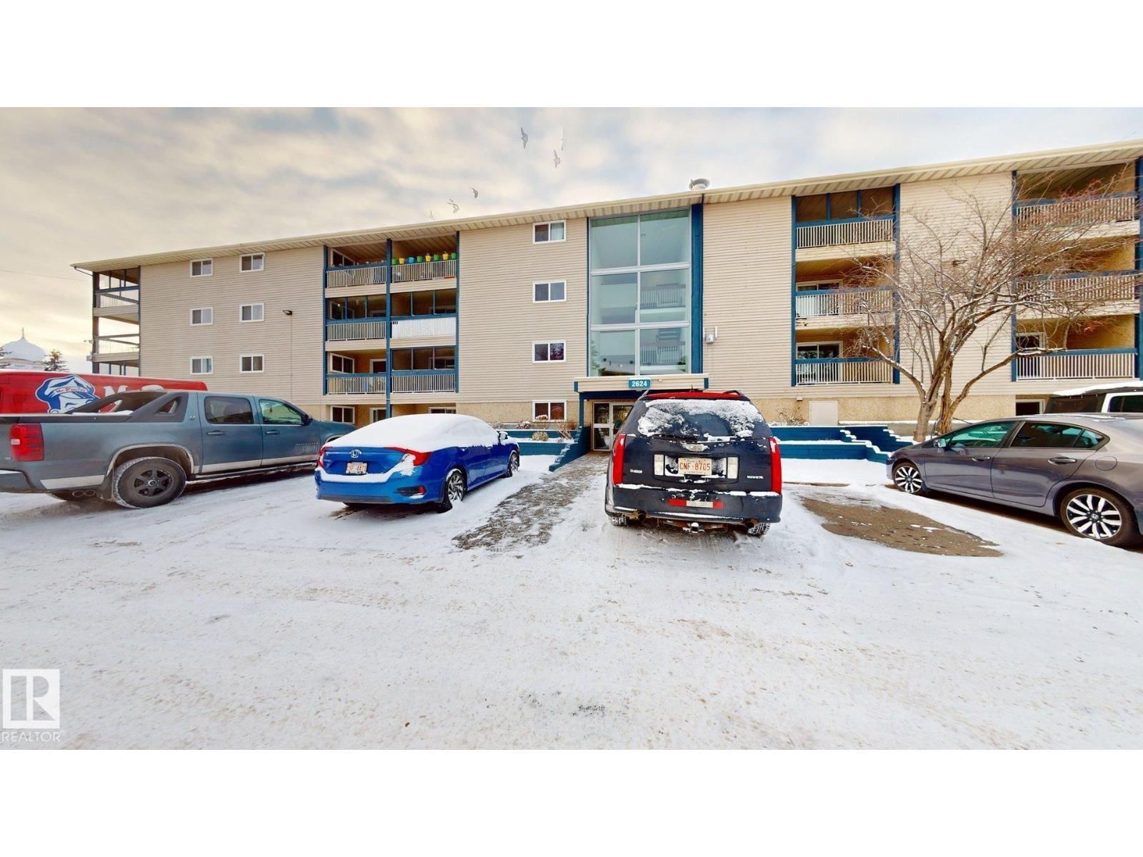 2624 milwwods RD, Edmonton, Alberta T6L 5K7