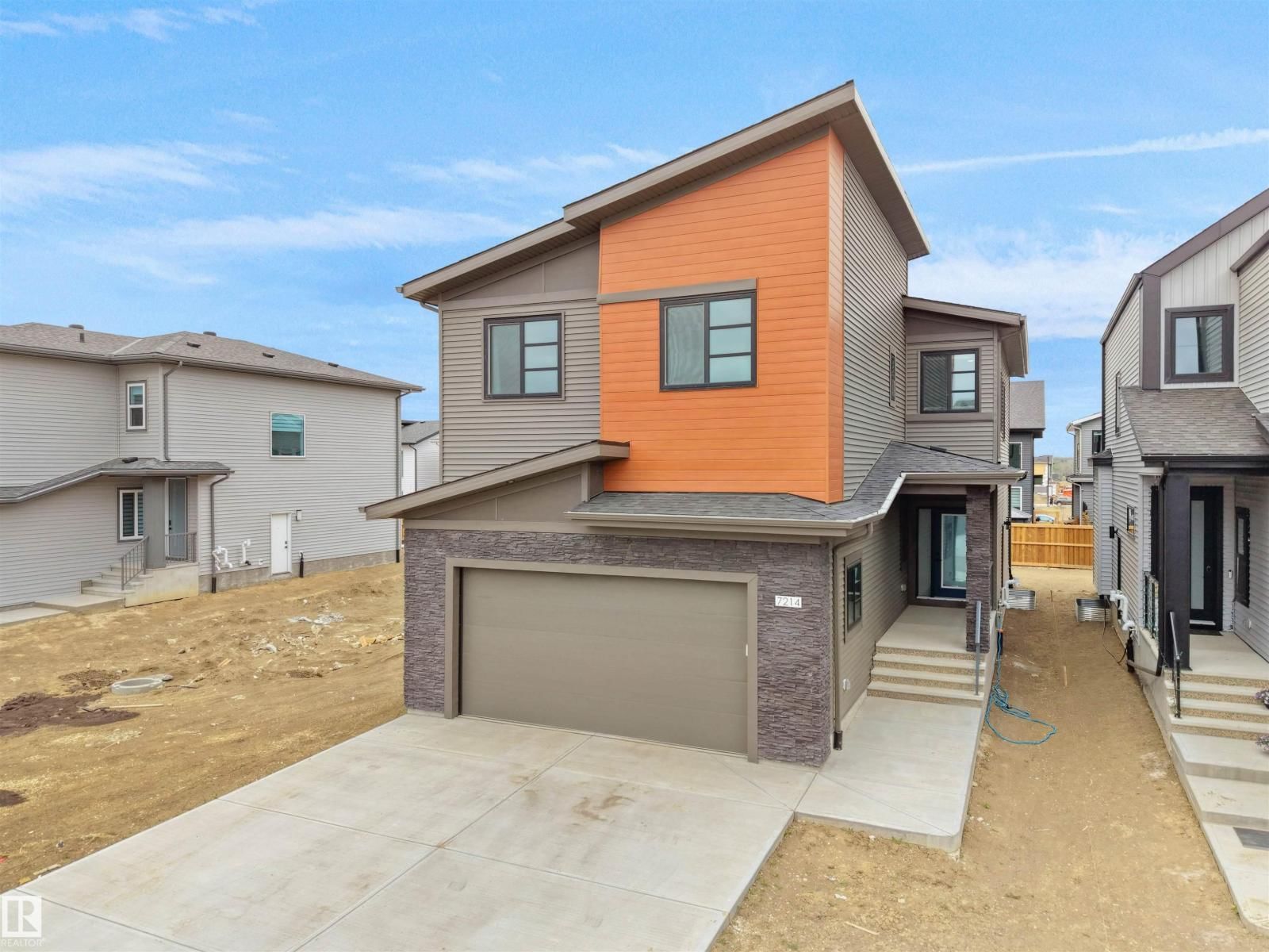 7214 Kiviaq LI, Edmonton, Alberta T6W 5R3