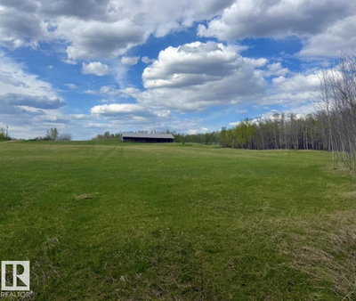 50206 Range Road 215 | Rural Leduc County Alberta | Slide Image Three