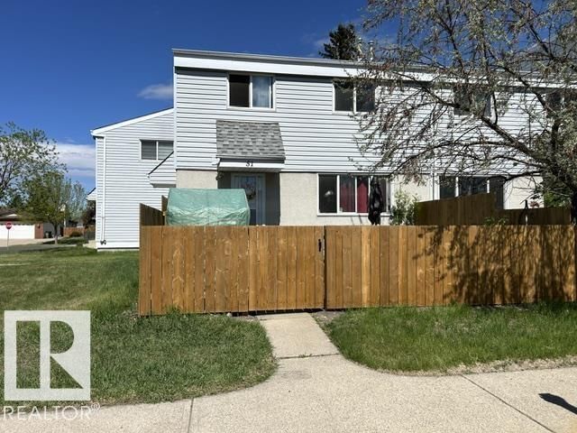 51 Mcleod PL, Edmonton, Alberta T5A 3A8