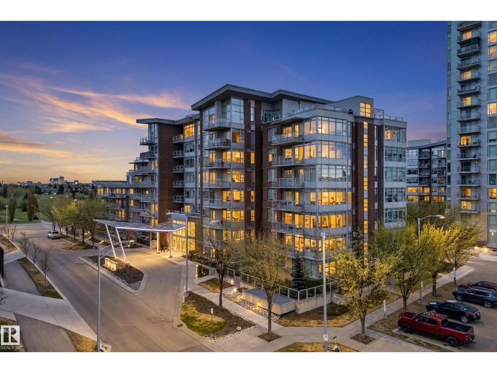 2612 109 ST NW, Edmonton, Alberta T6J 3T1