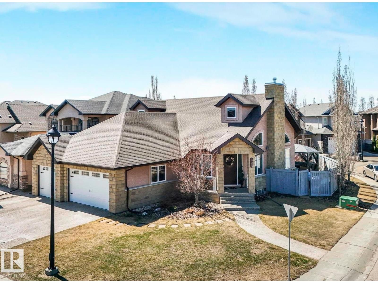 17424 108 ST, Edmonton, Alberta T5X 0C1