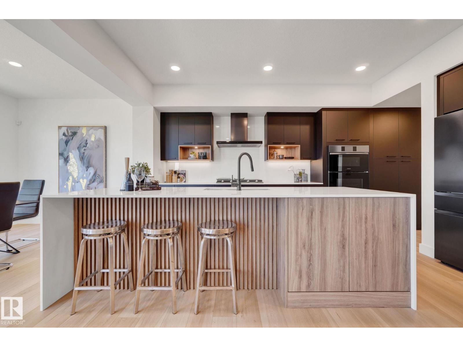 5455 KOOTOOK RD, Edmonton, Alberta T6W 2Z5