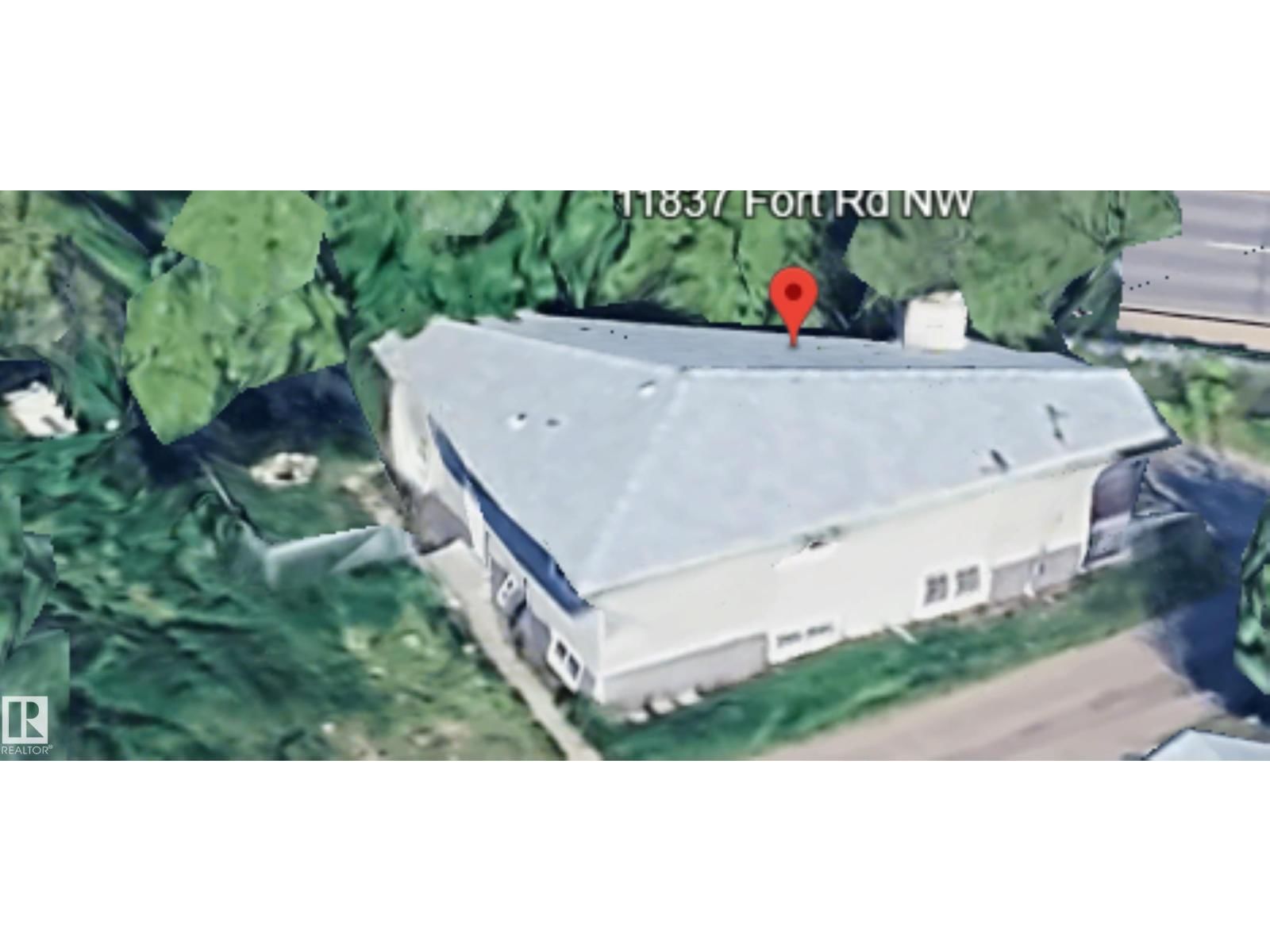 11837 FORT RD NW, Edmonton, Alberta T3J 3S4