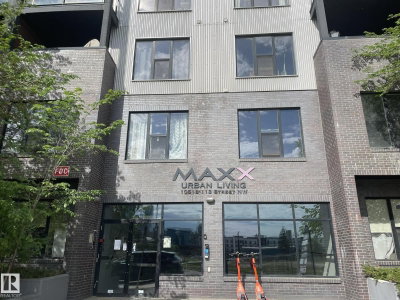 10518 113 ST | Edmonton Alberta | Slide Image Two