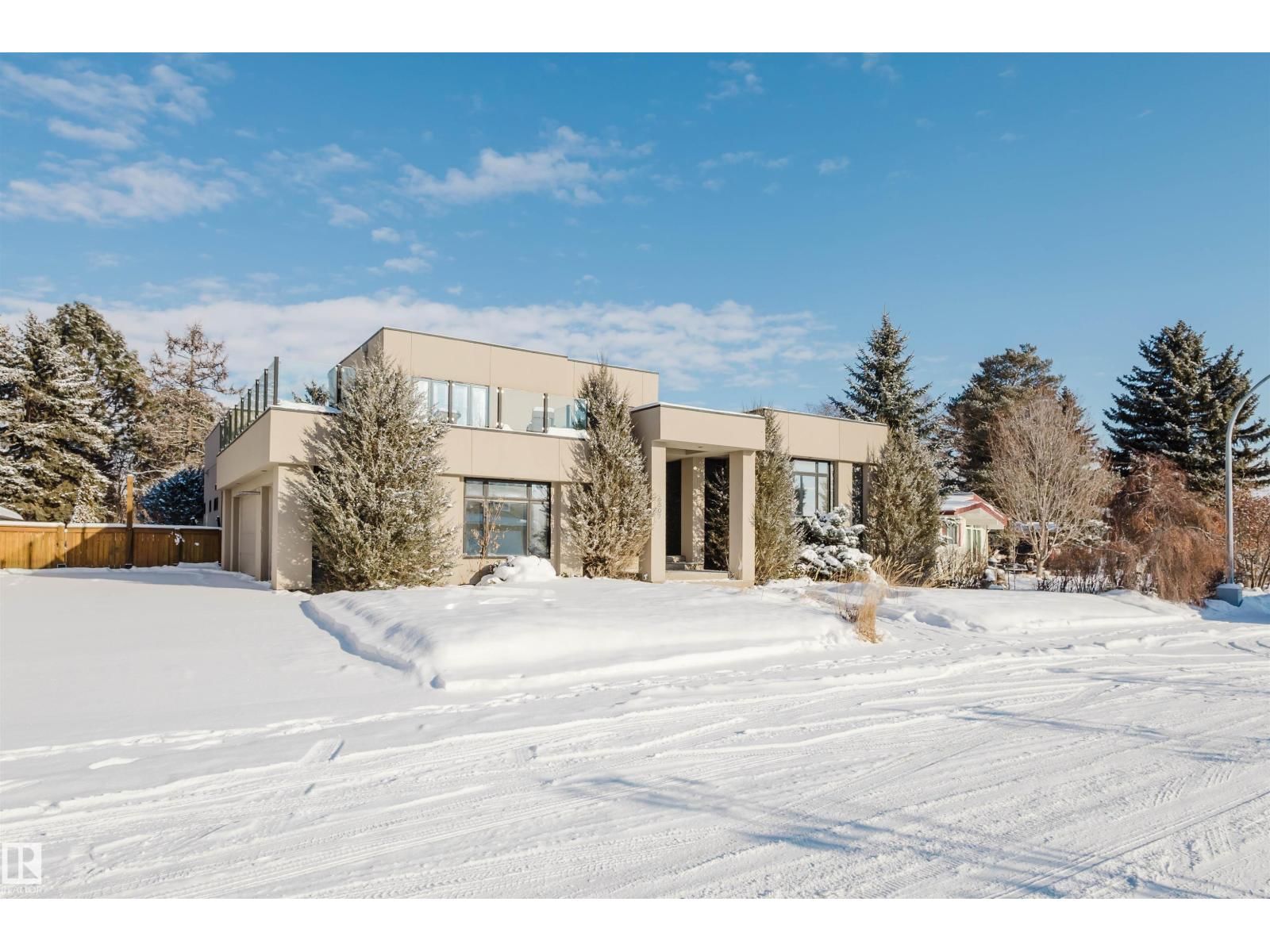 6307 125 ST NW, Edmonton, Alberta T6H 3V8