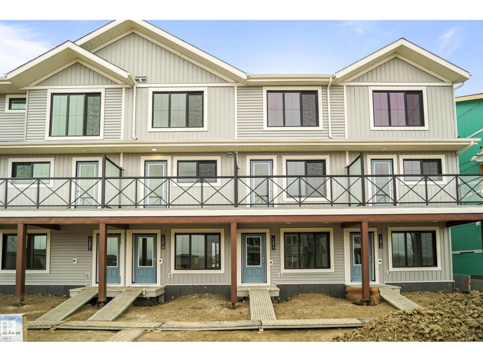 2032 MARQUIS WY, Edmonton, Alberta T5Y 4E7