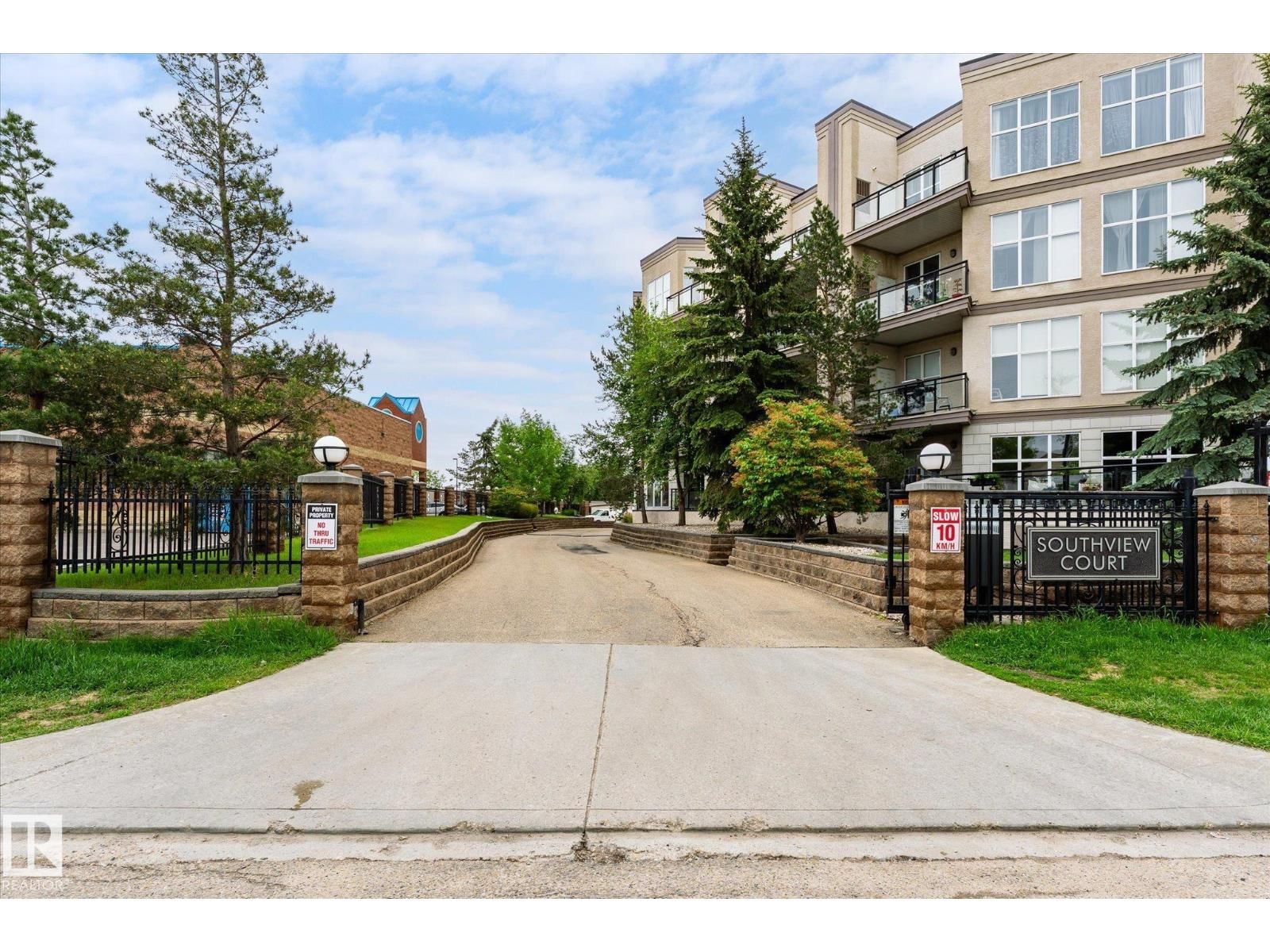 4835 104A ST NW, Edmonton, Alberta T6H 0R5