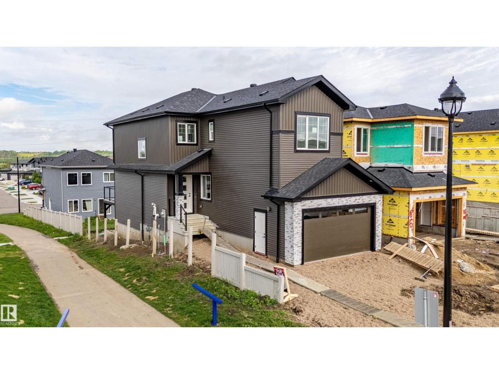 82 WYNN RD, Fort Saskatchewan, Alberta T8L 3X9