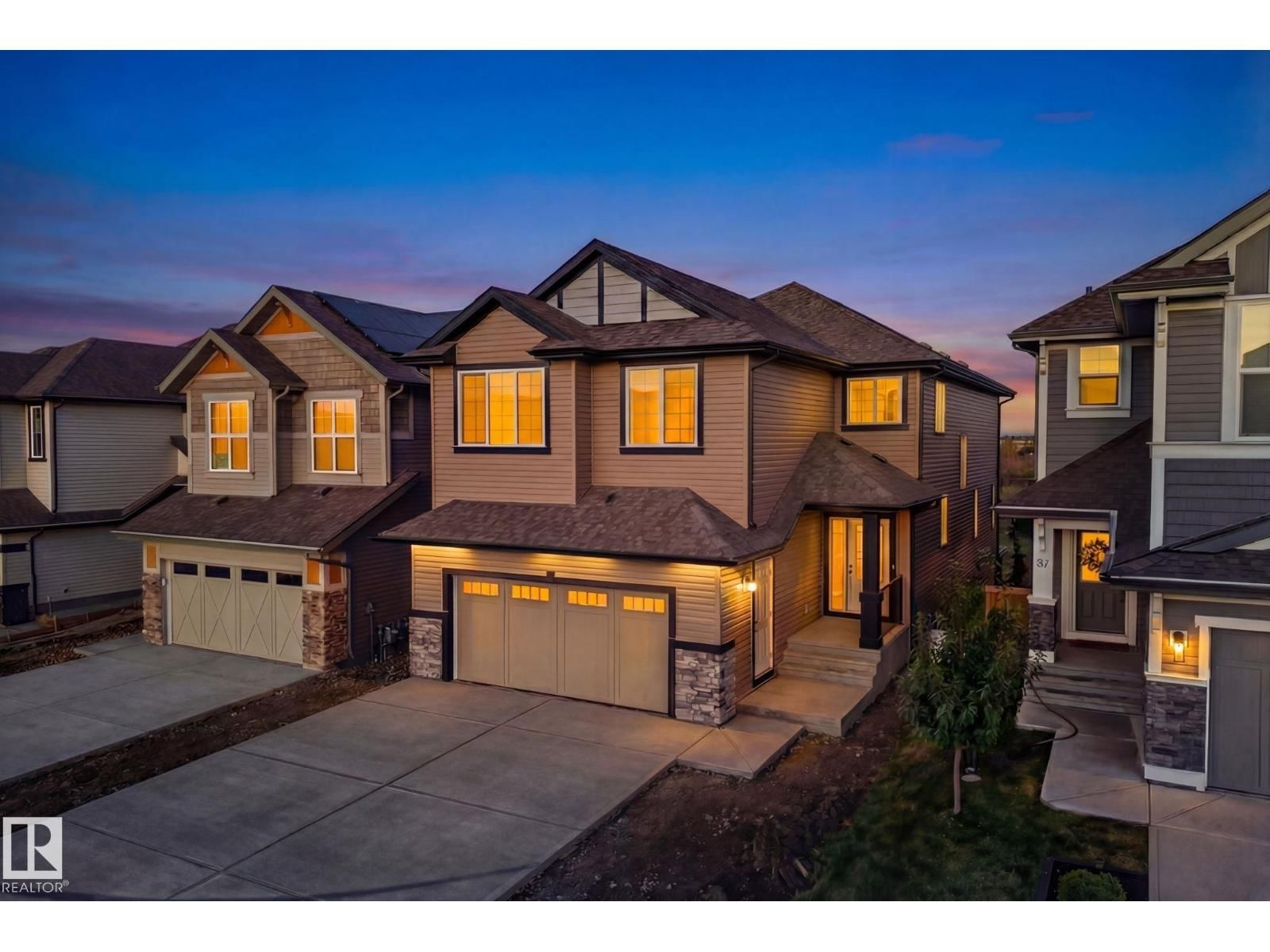 41 Savoy Cr, Sherwood Park, Alberta T8H 2Y3