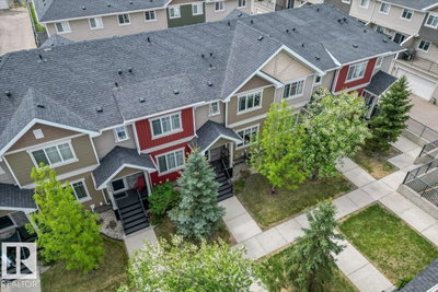 9535 217 ST | Edmonton Alberta | Slide Image Twenty-seven