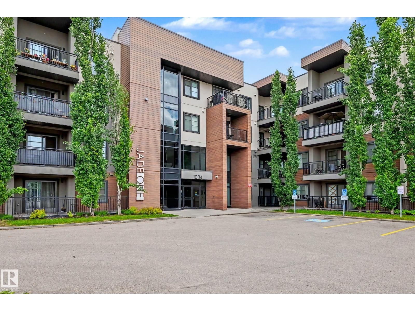 1004 ROSENTHAL BV, Edmonton, Alberta T5T 7C6