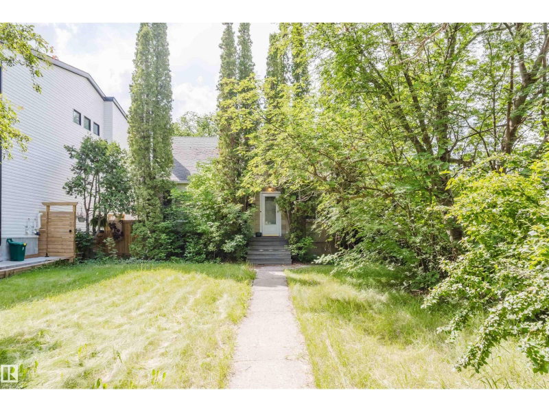 7230 112 ST Edmonton Alberta, T6G 1J3 - 4 Bedrooms Home For Sale