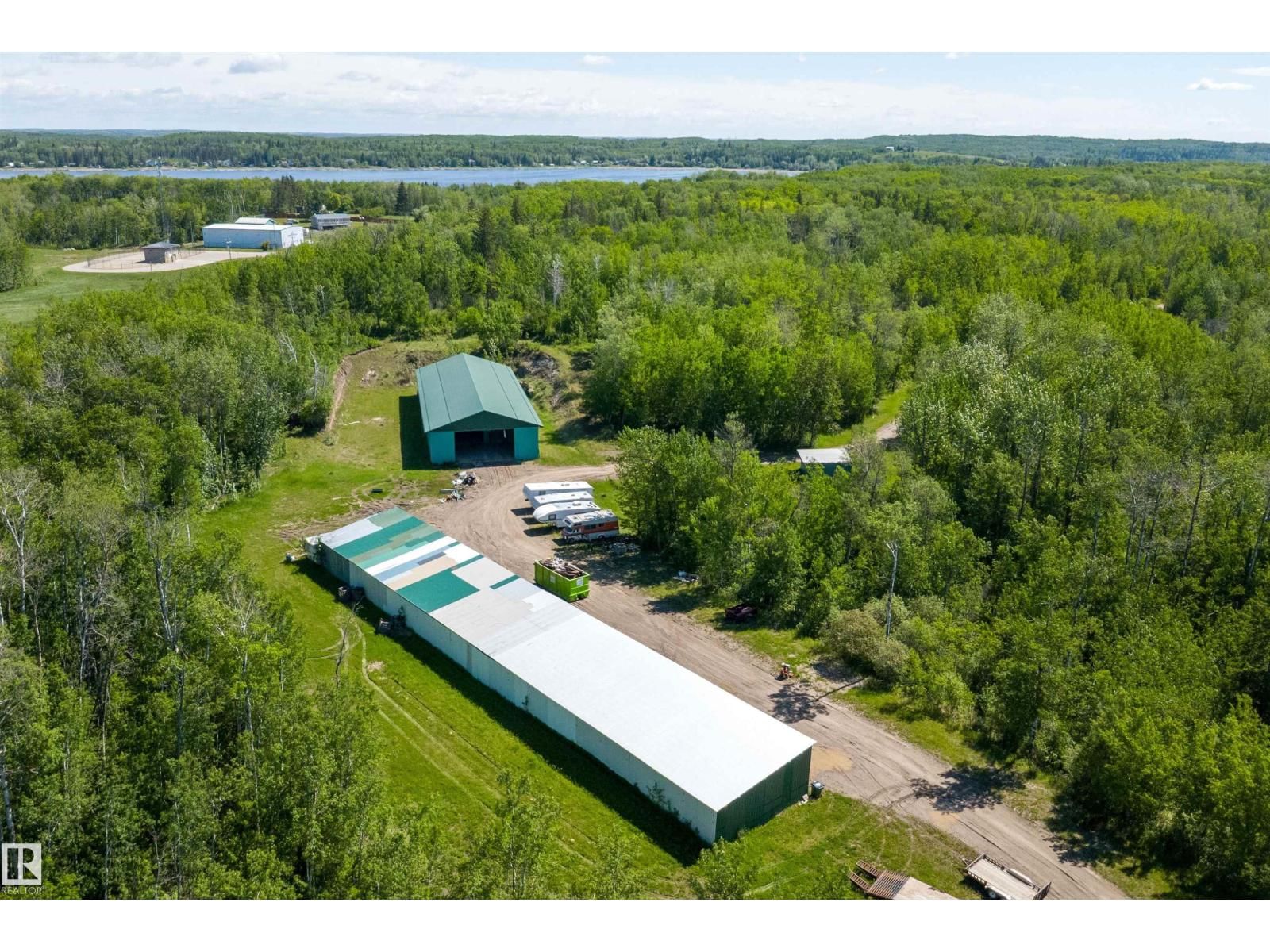 55527 R.R. 12, Rural Lac Ste. Anne County, Alberta T0E 1V0