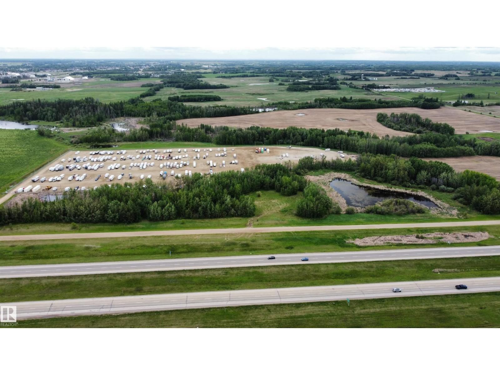 1021 TOWNSHIP RD 532, Rural Parkland County, Alberta T7Z 1R1