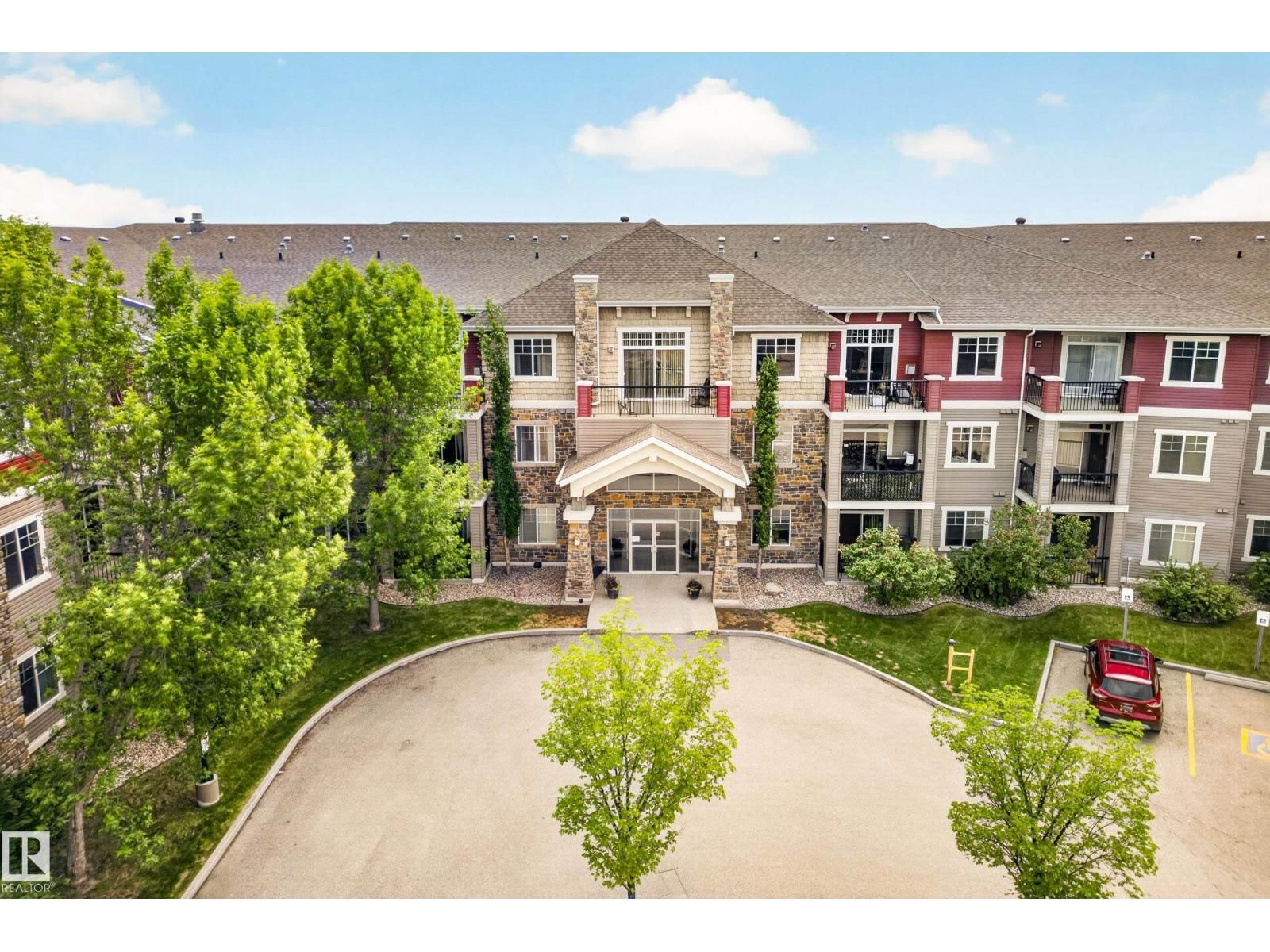 2503 HANNA CR NW, Edmonton, Alberta T6R 0H1