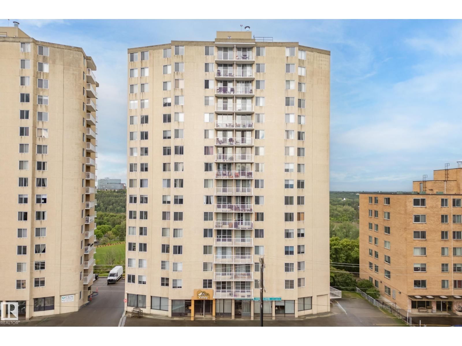 906 JASPER AV, Edmonton, Alberta T5N 3X8