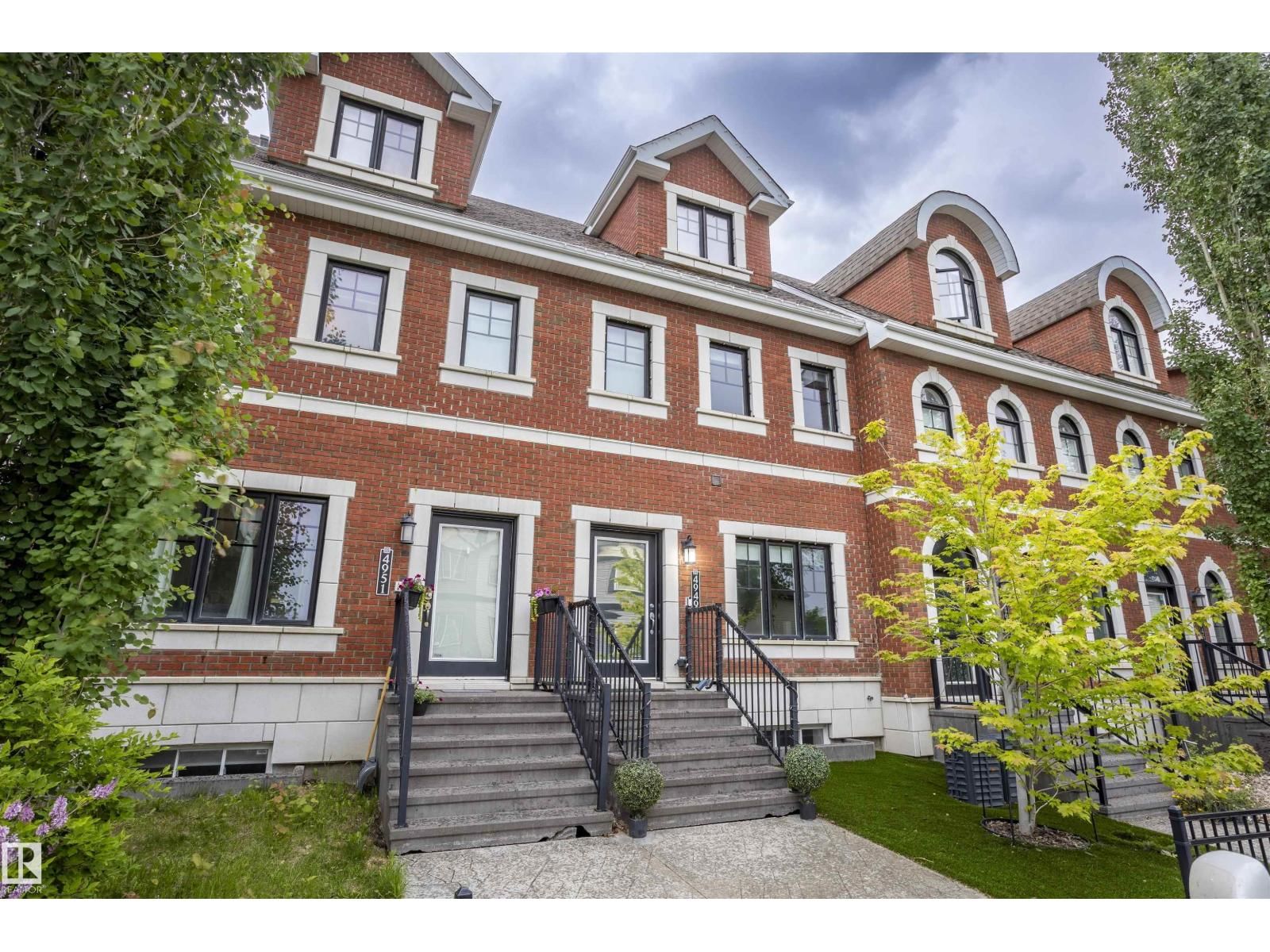 4949 TERWILLEGAR CM, Edmonton, Alberta T6R 0G5