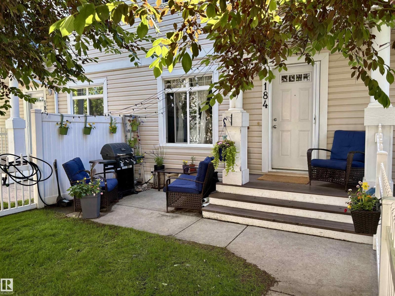 1804 70 ST, Edmonton, Alberta T6X 0H4