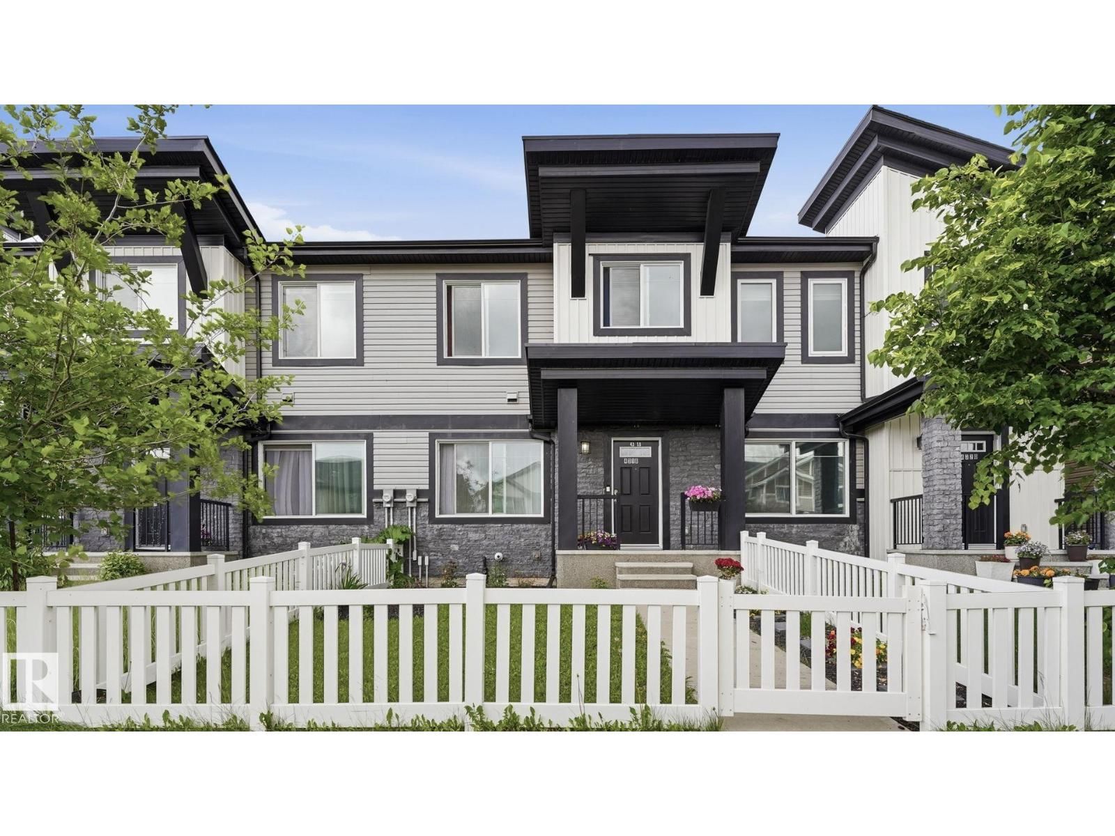 4318 ANNETT CM, Edmonton, Alberta T6W 2V5